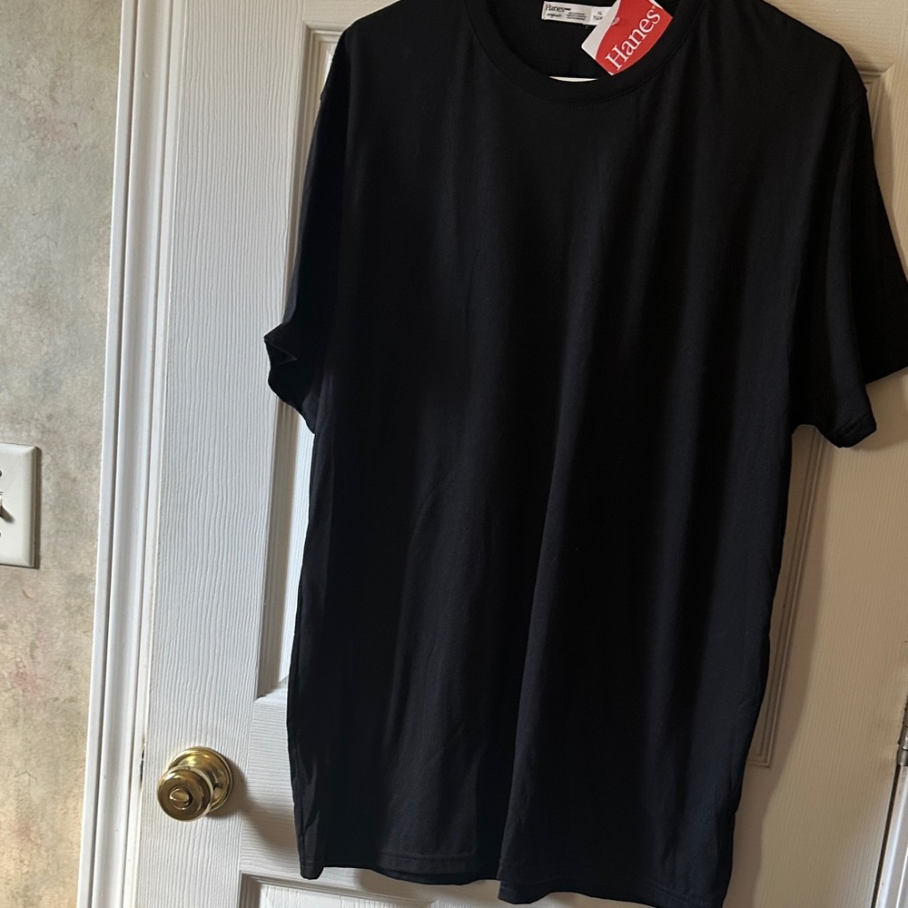 Hanes Men's Classic Black Tee